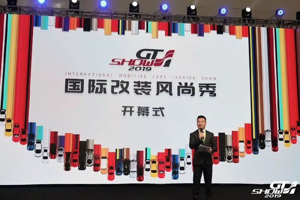 年轻人是推进改装市场的生力军，原来都花这么多钱玩改装！